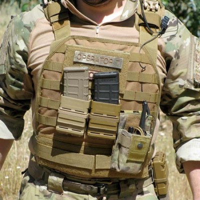 Doppio Porta Caricatore Fast Mag 556 per MOLLE Colore Tan by FMA